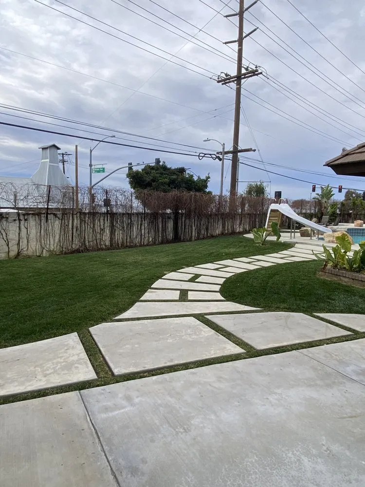 Affordable lawn mowing service experts serving Fontana, CA - Vallarta Brother’s Gardening and Landscaping