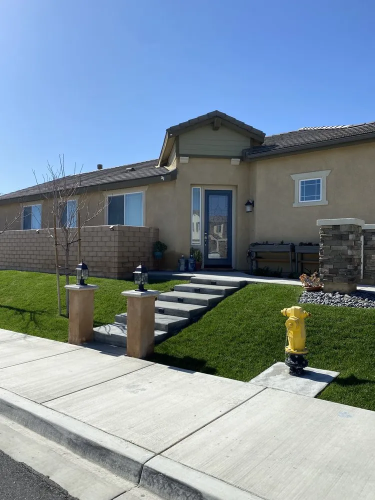 Local residential landscaping experts serving Fontana, CA - Vallarta Brother’s Gardening and Landscaping