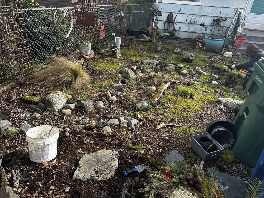 Expert yard cleanup service for homes across Seattle, WA - Valle Gardening