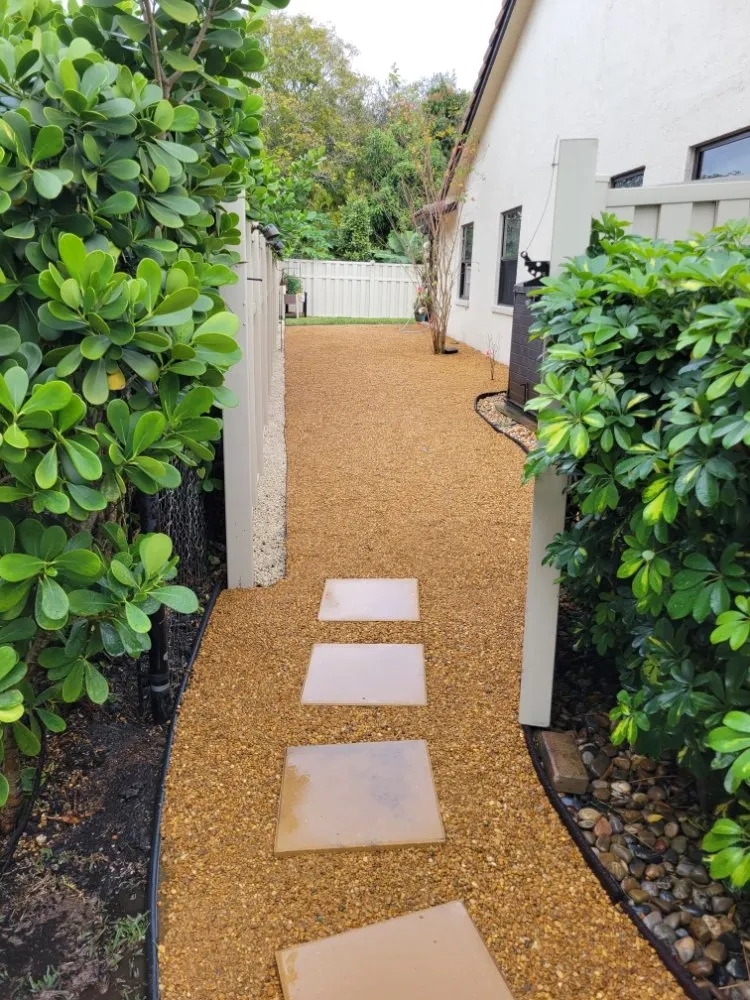 Trusted yard cleanup service in Pompano Beach, FL - Valle Landscape