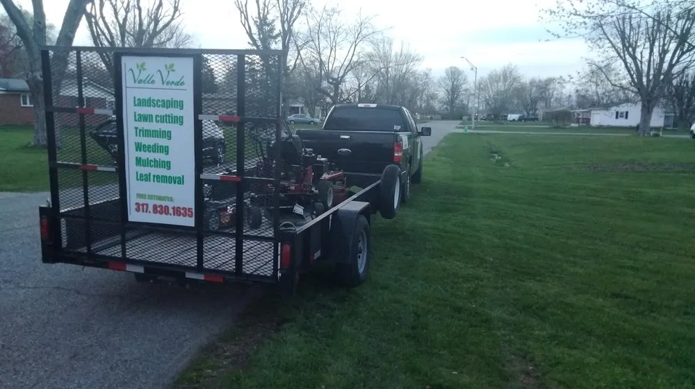 Trusted yard maintenance in Indianapolis, IN by Valle Verde Landscaping