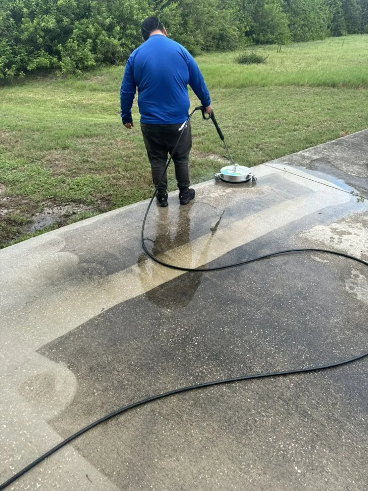 Expert lawn care service for year-round maintenance across Cocoa, FL - Valle Verde Lawns