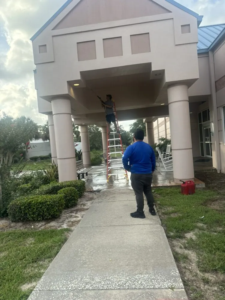 Expert landscaping services for beautiful yards in Cocoa, FL by Valle Verde Lawns