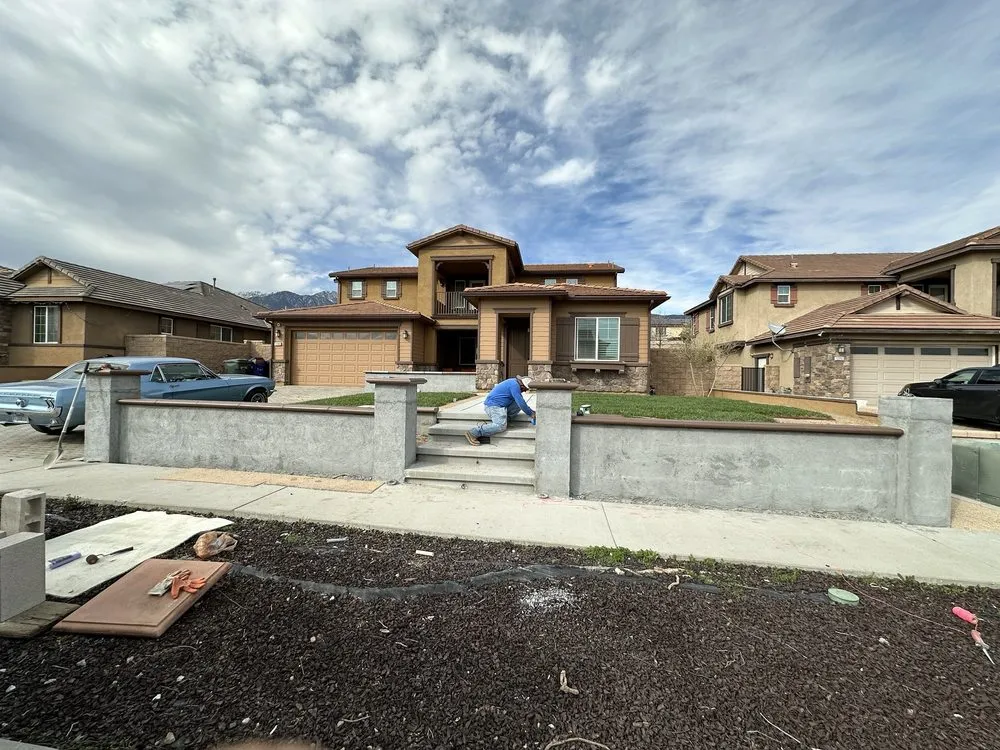 Custom lawn mowing service experts serving Riverside, CA - Vallejo Property Preservation