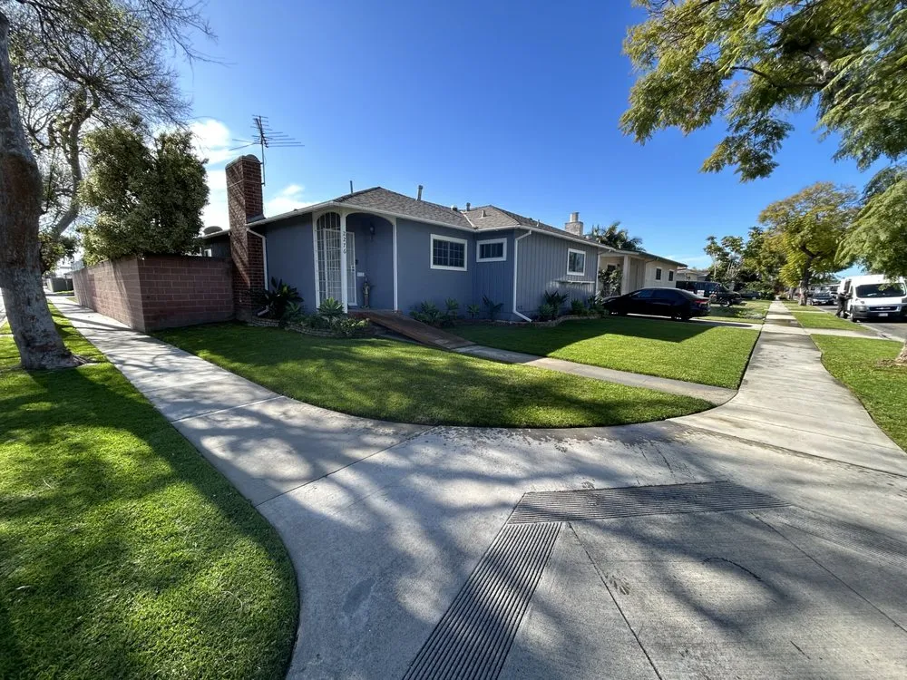 Trusted yard cleanup service with custom design across Long Beach, CA - Vallejo’s Gardening