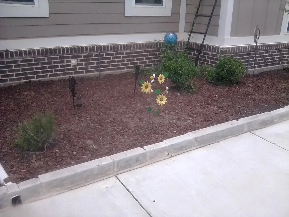 Top-rated lawn care service with custom design across Mineral Wells, TX - Valley And Son