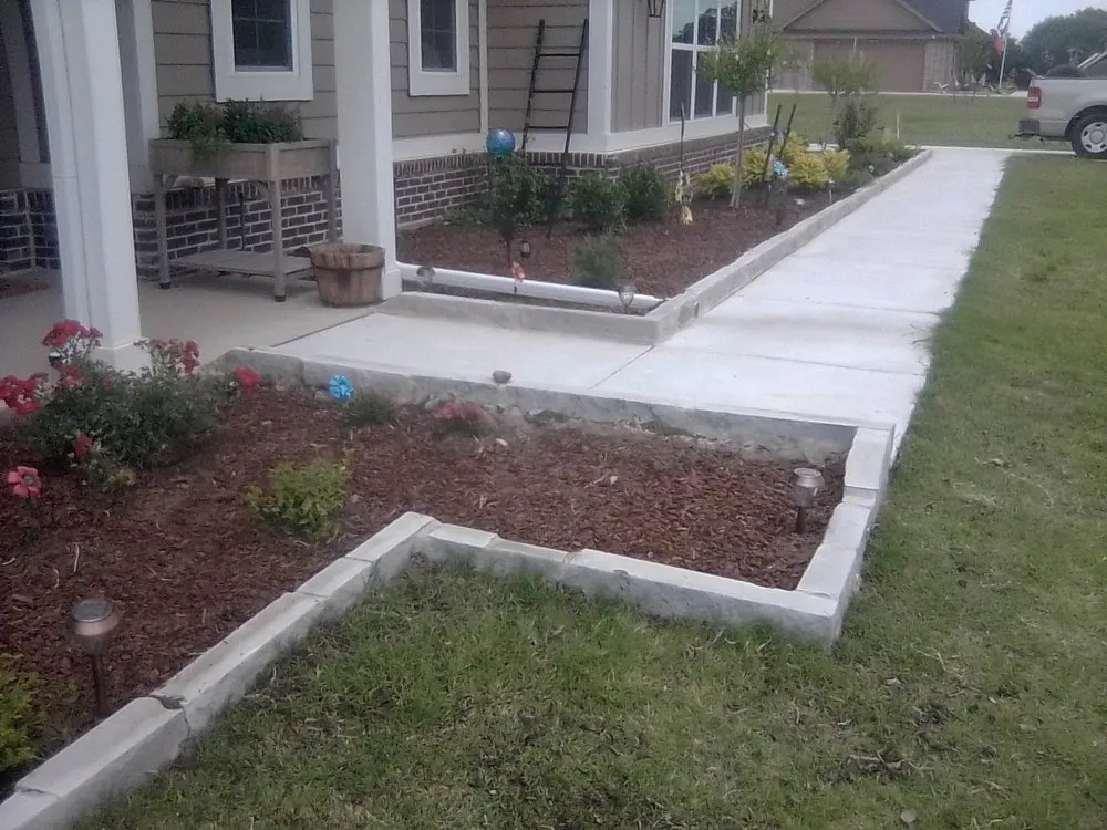 Top-rated yard cleanup service for beautiful yards across Mineral Wells, TX - Valley And Son