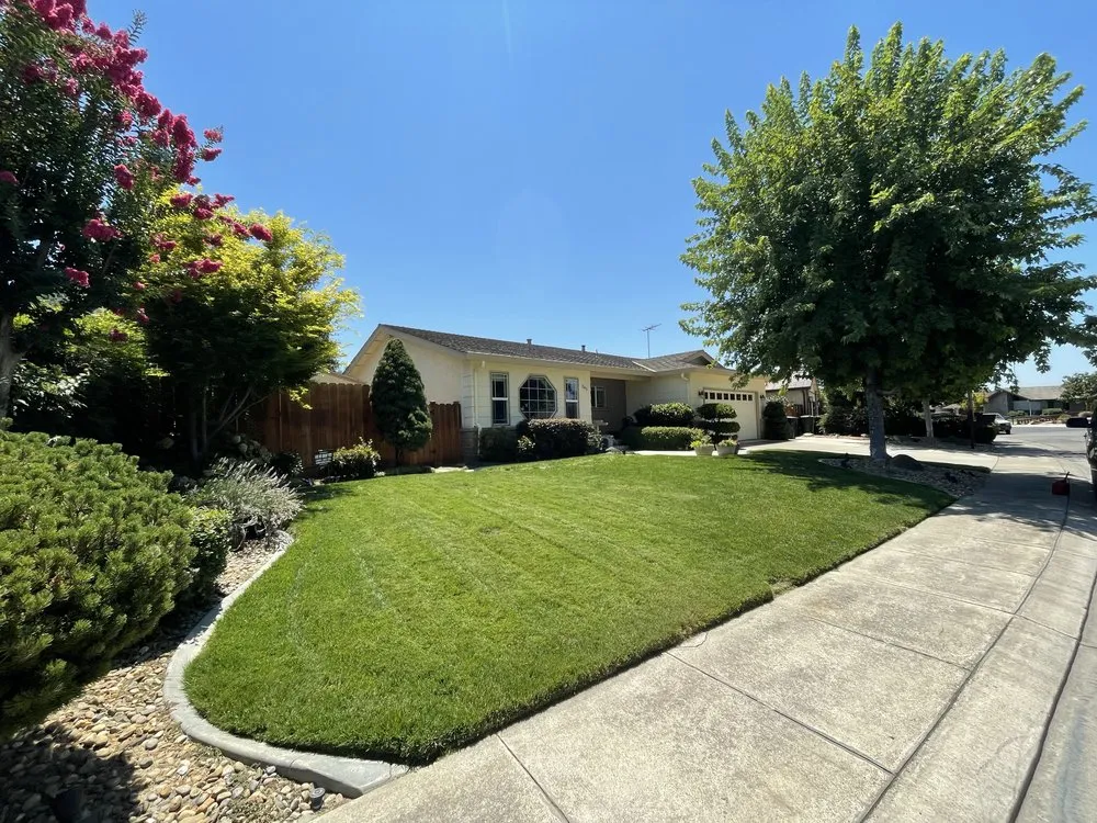 Reliable garden landscaping in La Grange, CA - Valley Custom Lawn Services