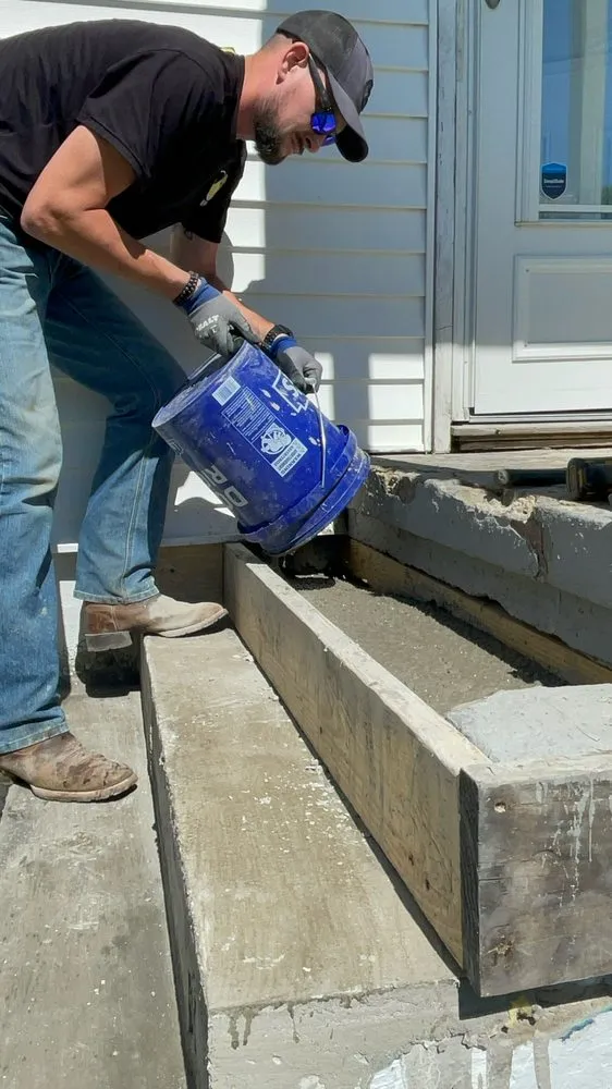 Reliable outdoor landscaping for beautiful yards in Camp Creek, WV by Valley Dirt Worx