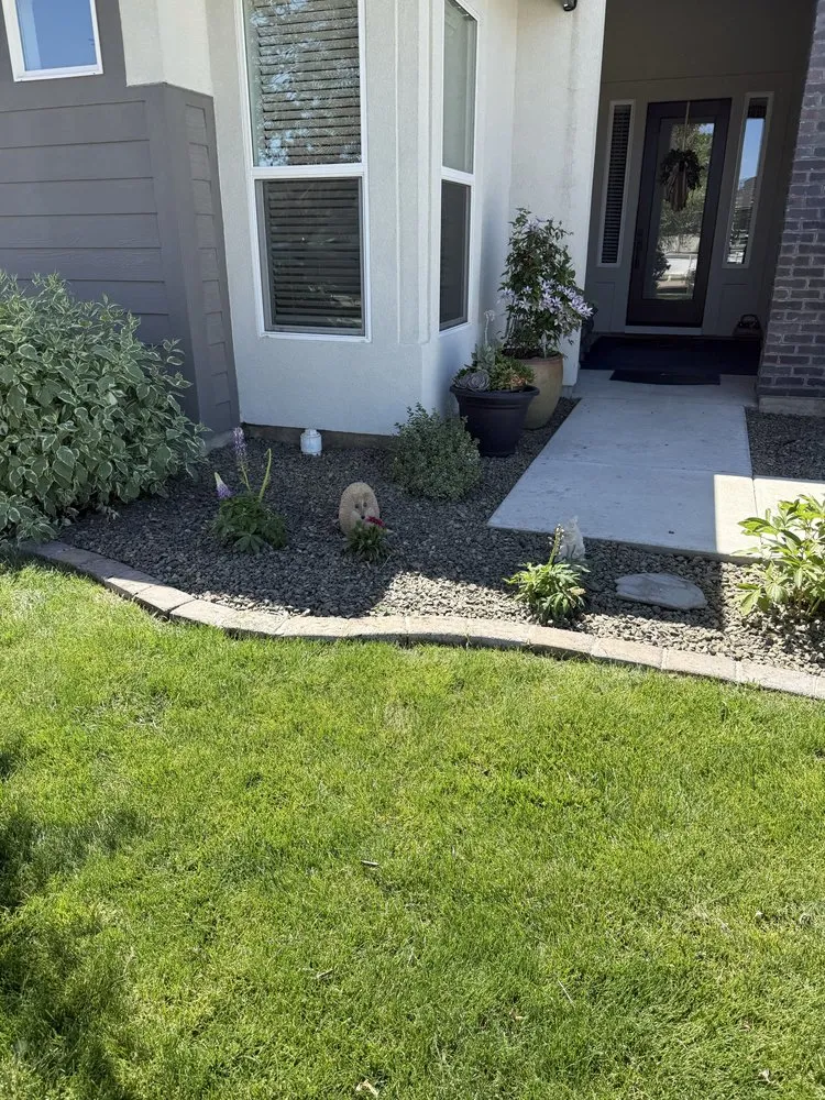 Top-rated landscape design with custom design in Caldwell, ID by Valley Garden Services