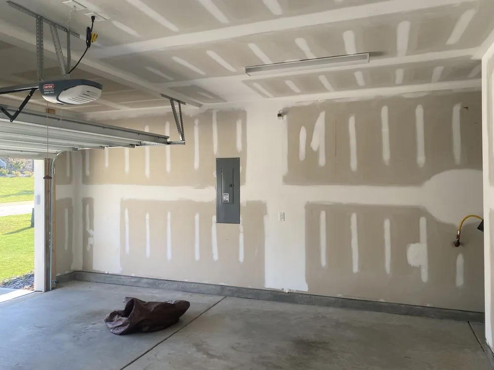 Reliable yard maintenance experts serving Fayetteville, NC - Valley Home and Lawn Care