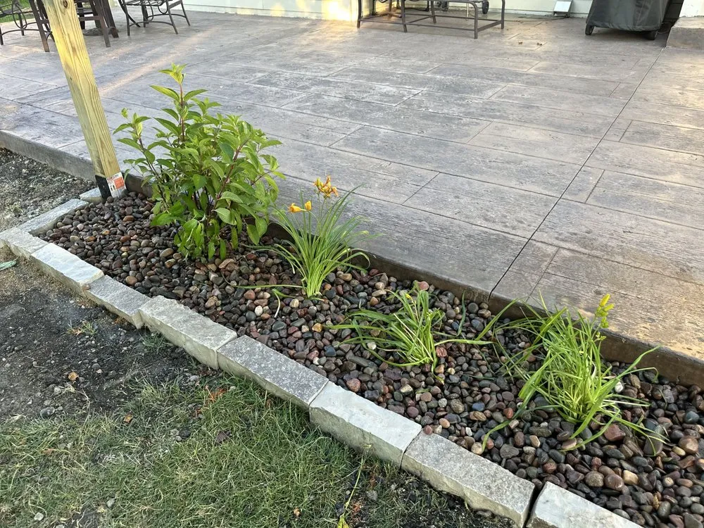 Top-rated yard maintenance experts serving Shorewood, IL - Valley Landscape Management