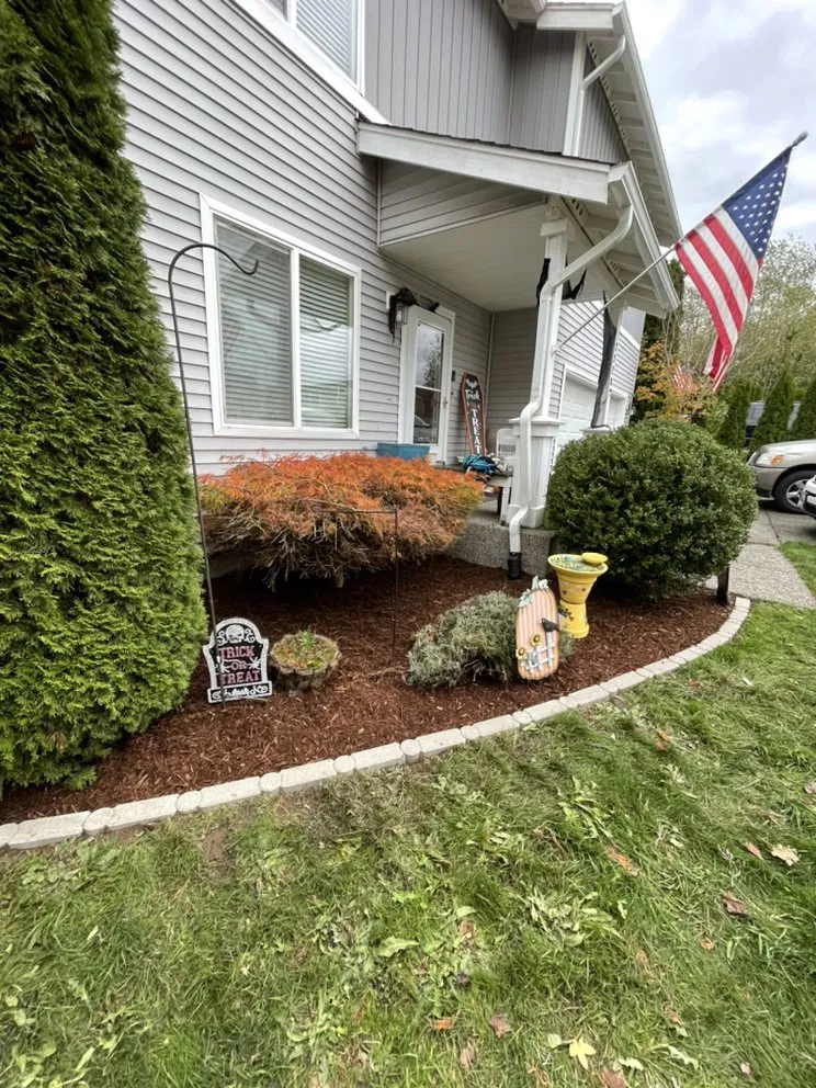 Reliable landscape design for beautiful yards in Snohomish, WA by Valley Lawn Pros