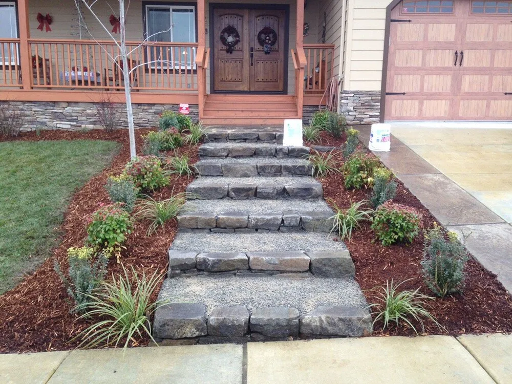 Professional landscaping services in Grants Pass, OR - Valley Oaks Landscaping