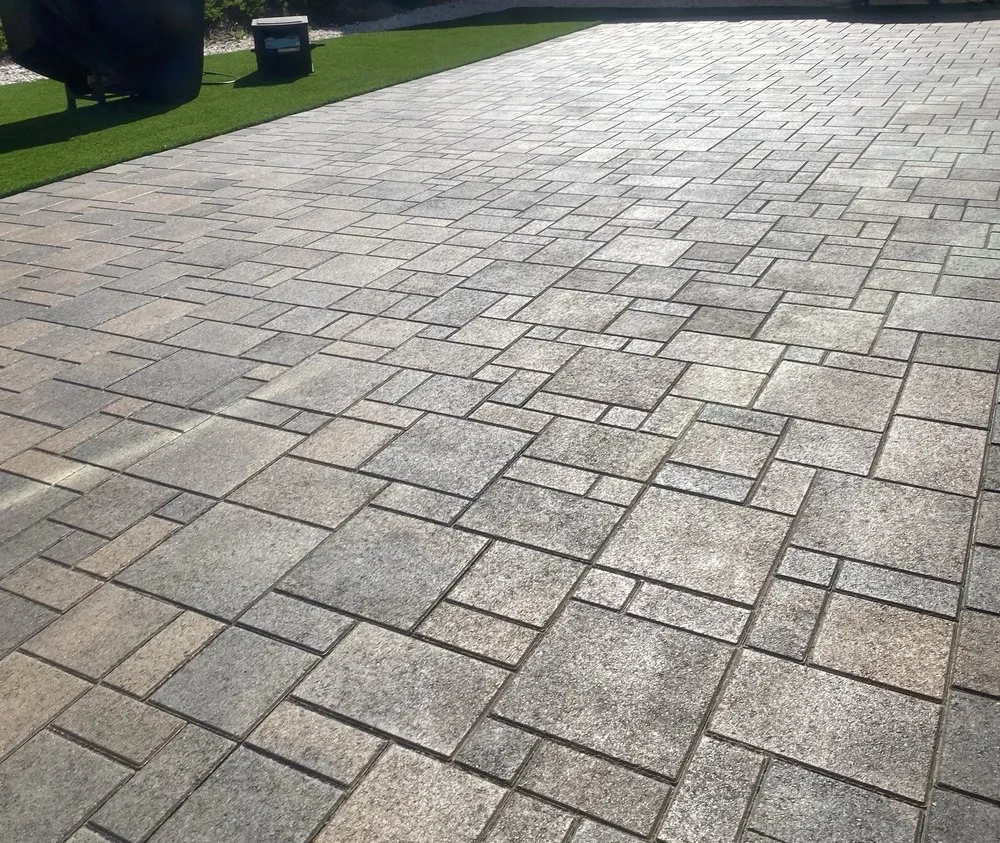 Custom yard maintenance with custom design in Riverside, CA by Valley Pacific Landscape