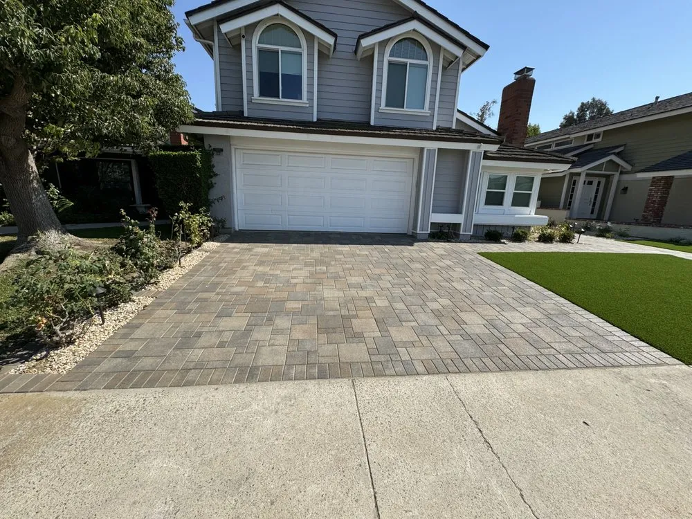 Custom outdoor landscaping experts serving Riverside, CA - Valley Pacific Landscape