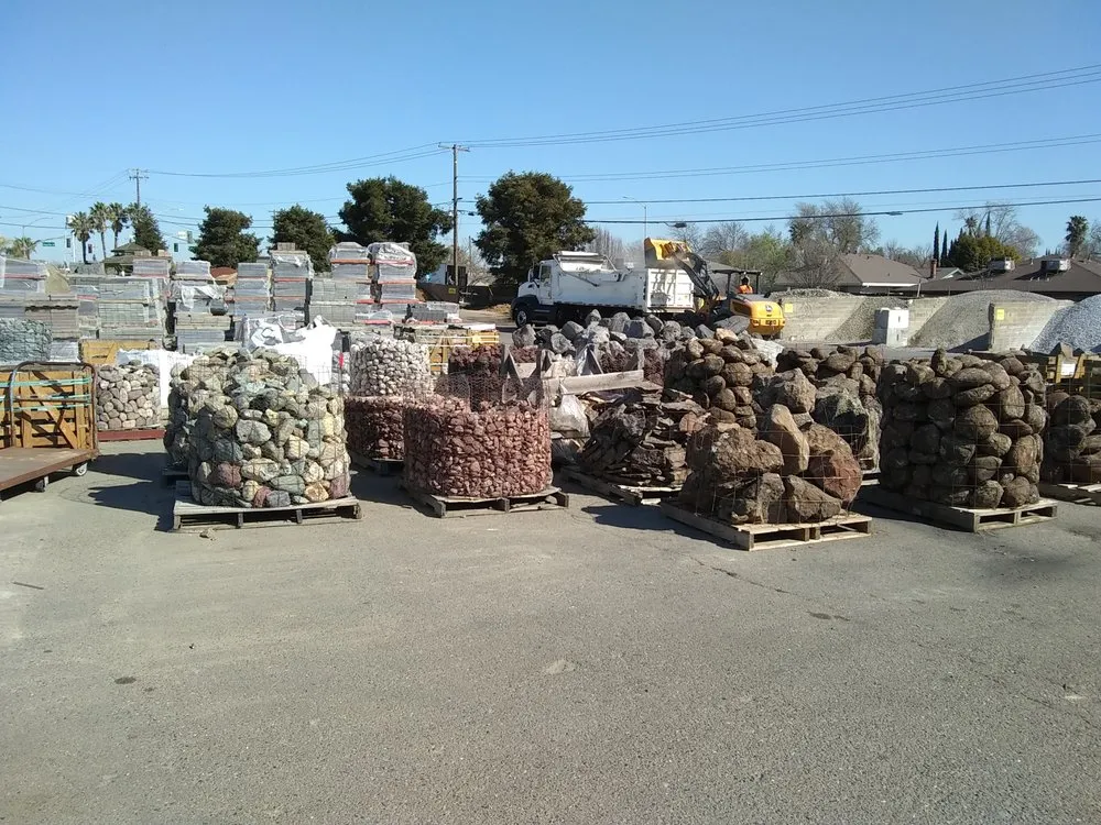 Affordable landscape design in Sacramento, CA by Valley Redwood