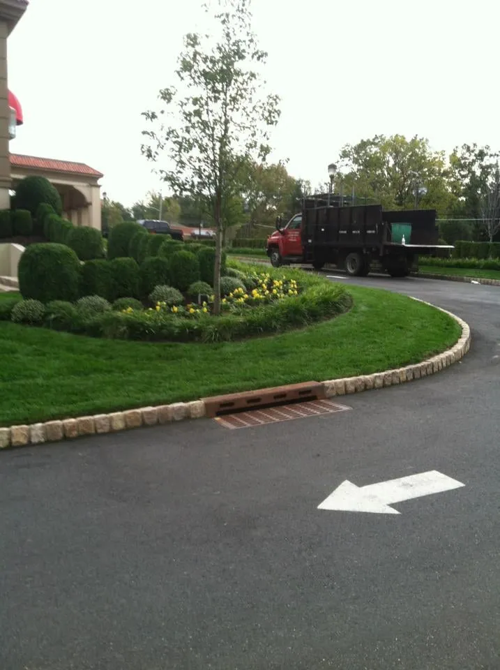 Professional residential landscaping in Wayne, NJ by Valley Ridge Landscaping