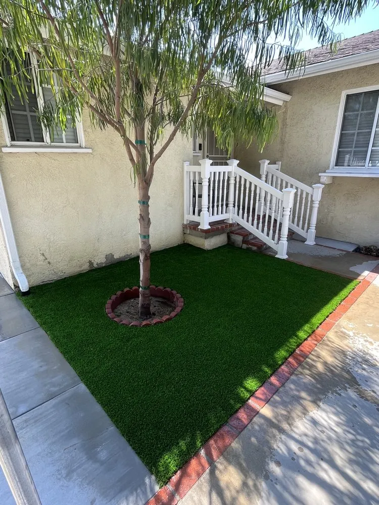 Custom residential landscaping for year-round maintenance in Reseda, CA by Valley Top Horn Hardscaping