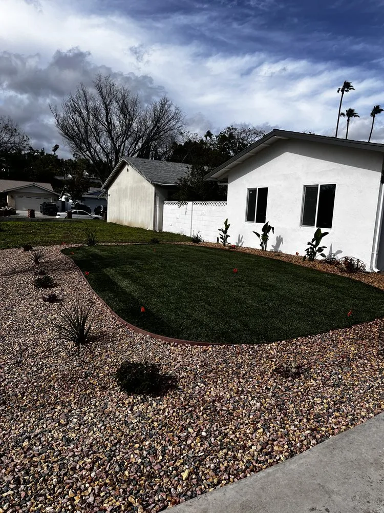 Custom yard maintenance experts serving Reseda, CA - Valley Top Horn Hardscaping