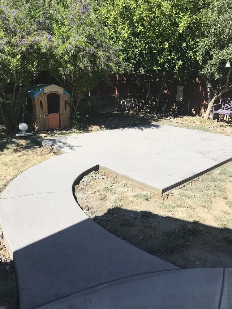 Top-rated residential landscaping in Manteca, CA by Valley Turf