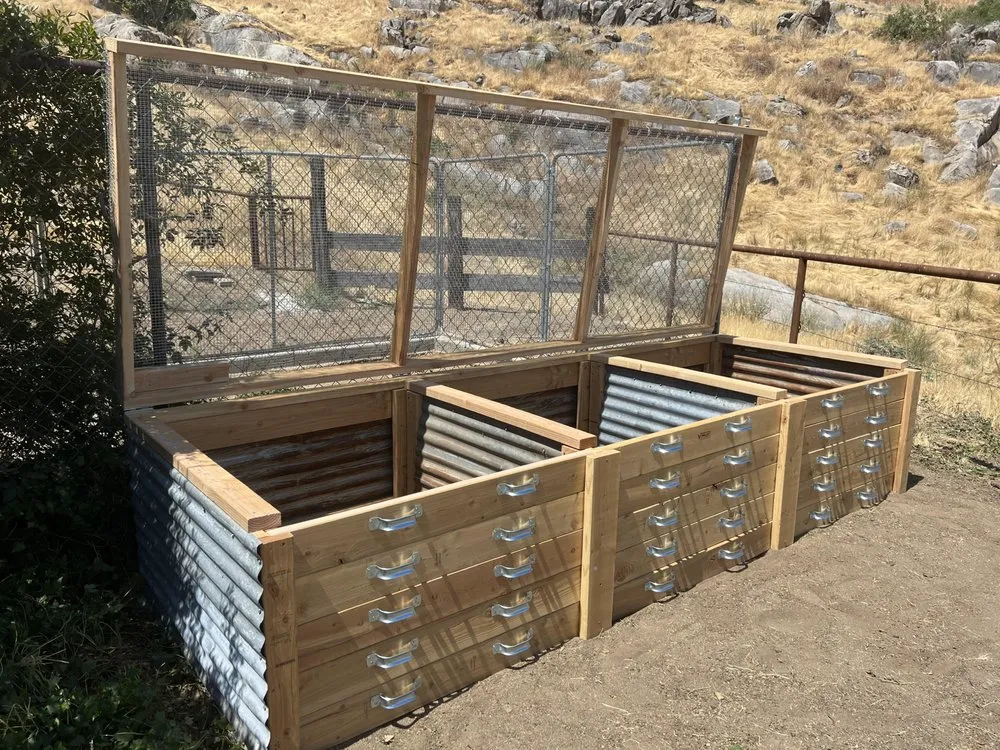 Custom outdoor landscaping in Visalia, CA - Valley Vegetable Gardens