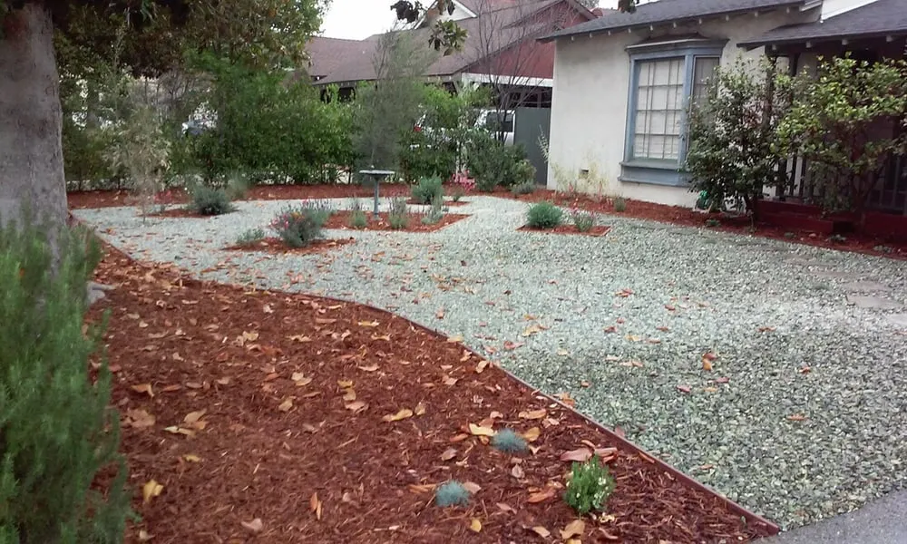 Reliable landscaping services near you in Los Angeles, CA by Valley View Landscape Services