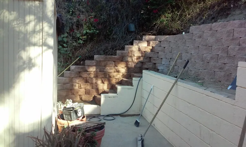 Custom garden landscaping experts serving Los Angeles, CA - Valley View Landscape Services