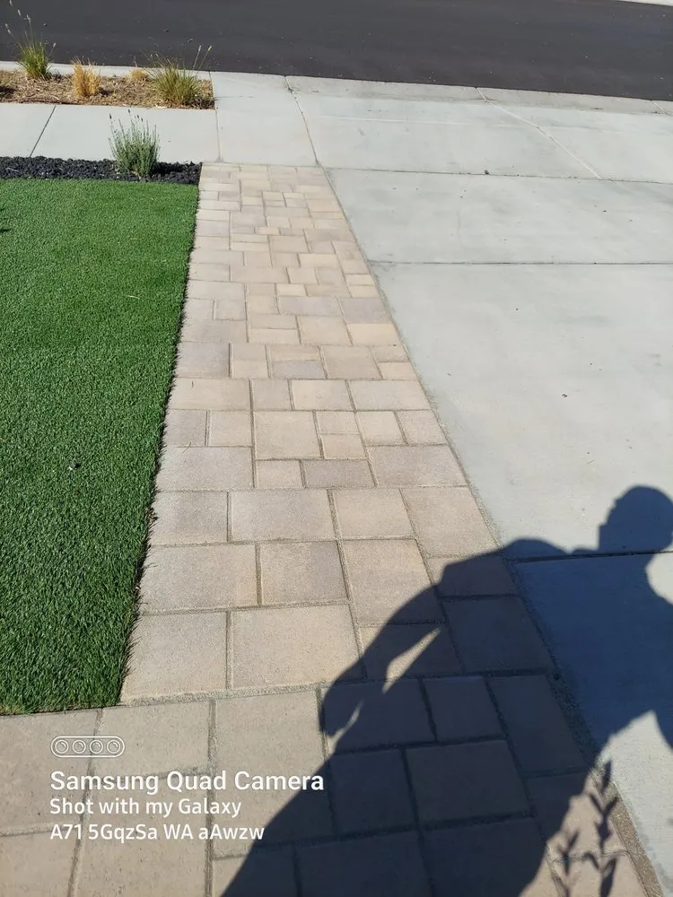 Local lawn care service in Beverly Hills, CA - Valley Vista Custom Landscaping