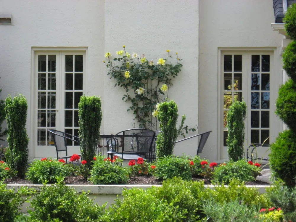 Custom lawn care service in Troutdale, OR - Valley West Landscapes