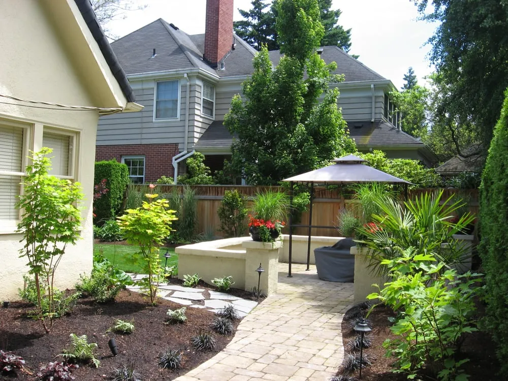 Top-rated yard cleanup service with custom design in Troutdale, OR by Valley West Landscapes