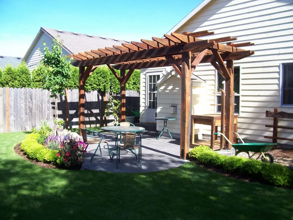 Top-rated lawn mowing service in Troutdale, OR - Valley West Landscapes