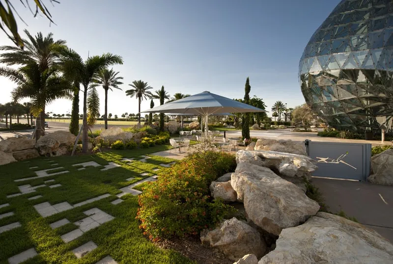 Professional lawn care service near you in Calabasas, CA by ValleyCrest Landscape Companies