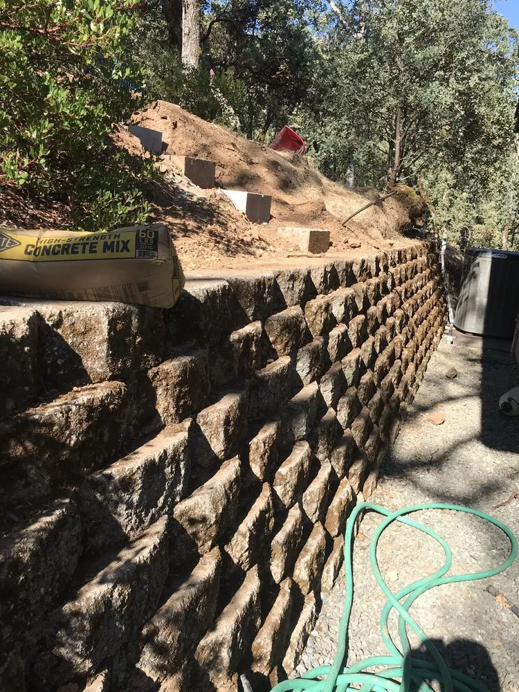 Custom lawn care service experts serving Santa Rosa, CA - Valley’s Landscaping