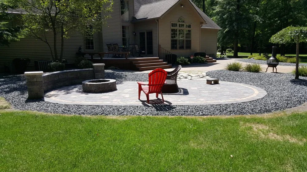 Trusted outdoor landscaping in Youngstown, OH - Valleyscapes Property Maintenance