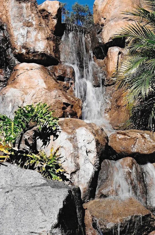 Affordable lawn mowing service for beautiful yards in Alpine, CA by Valoon Design Build