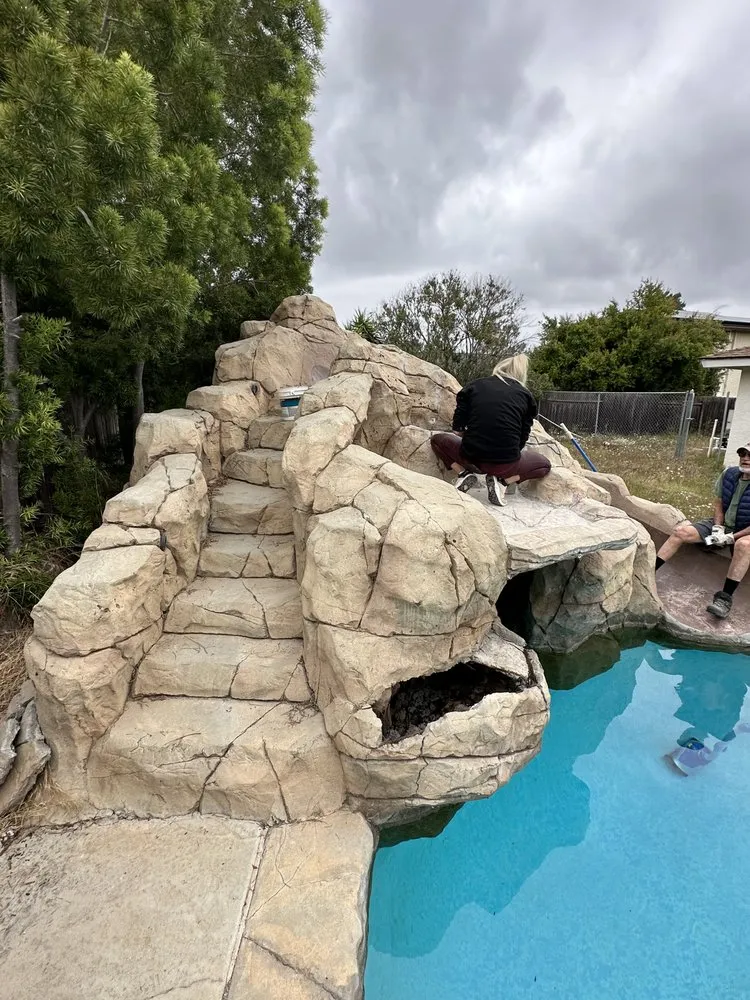 Local lawn mowing service experts serving Alpine, CA - Valoon Design Build