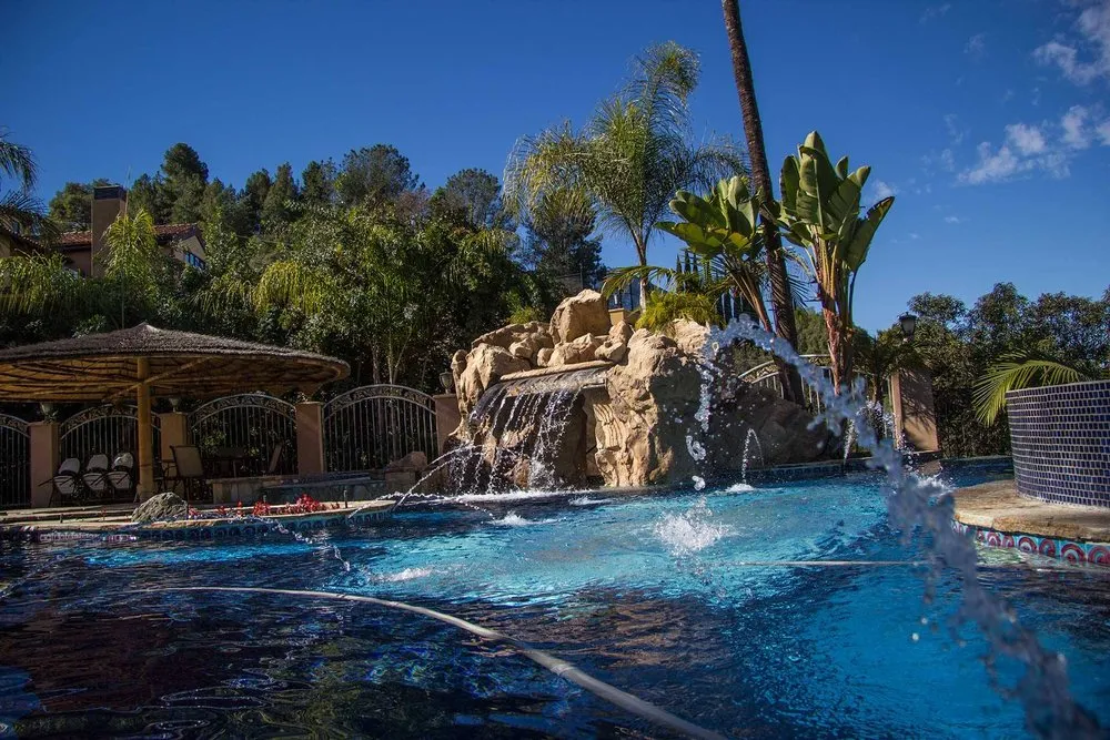 Trusted yard maintenance for year-round maintenance in Alpine, CA by Valoon Design Build