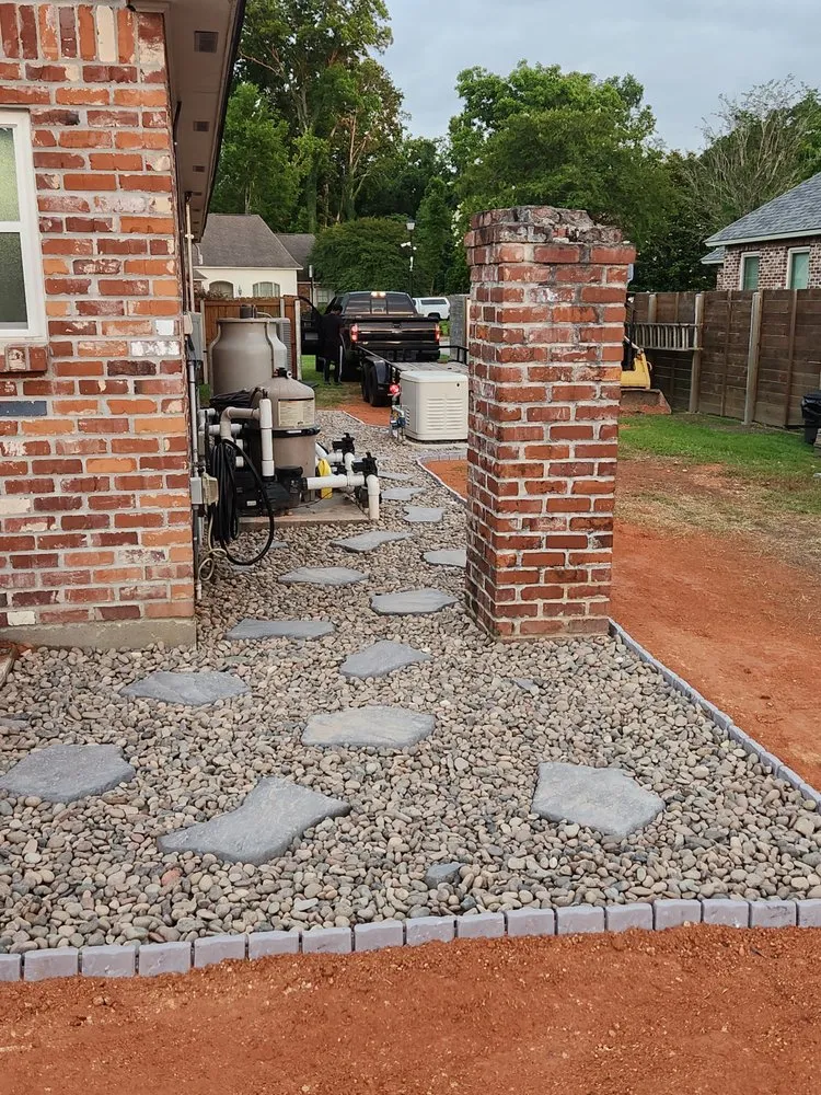 Professional yard maintenance experts serving Springfield, LA - Valor Industries