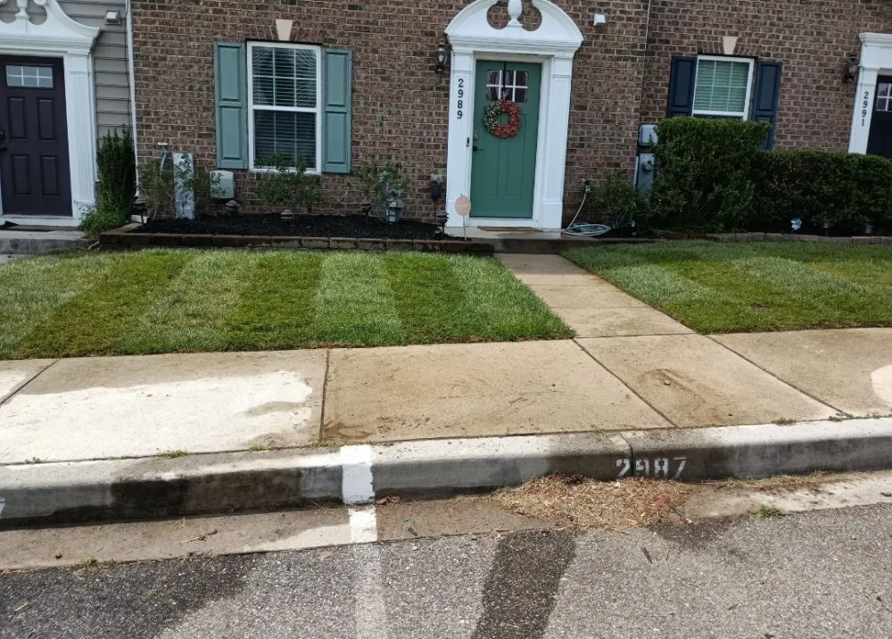 Local lawn mowing service in Havelock, NC - Valor Lawn Care