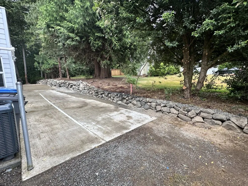 Custom lawn mowing service experts serving Port Orchard, WA - Valora Landscaping And Painting