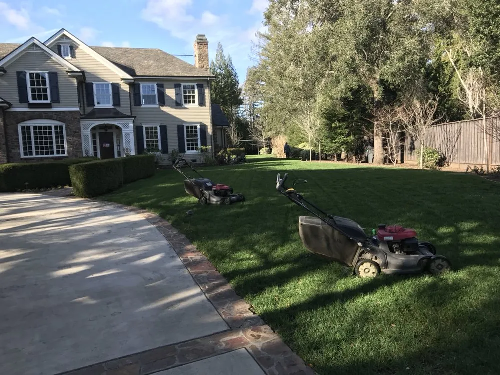 Reliable landscaping services experts serving Menlo Park, CA - Val's Lawncare