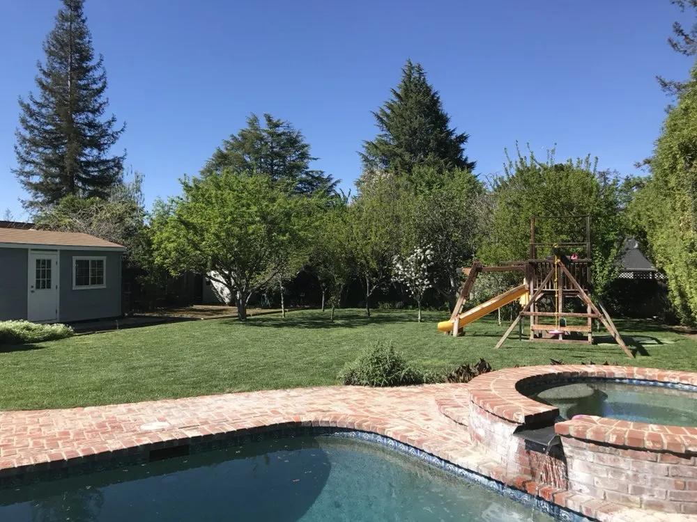 Top-rated lawn care service in Menlo Park, CA - Val's Lawncare