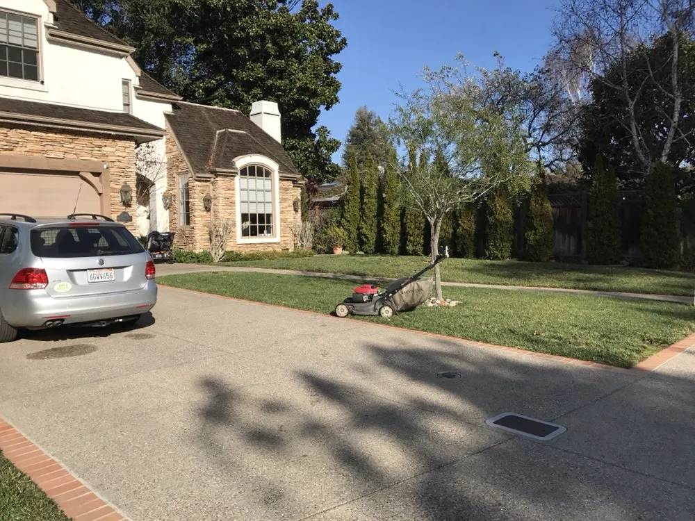 Trusted outdoor landscaping with custom design across Menlo Park, CA - Val's Lawncare