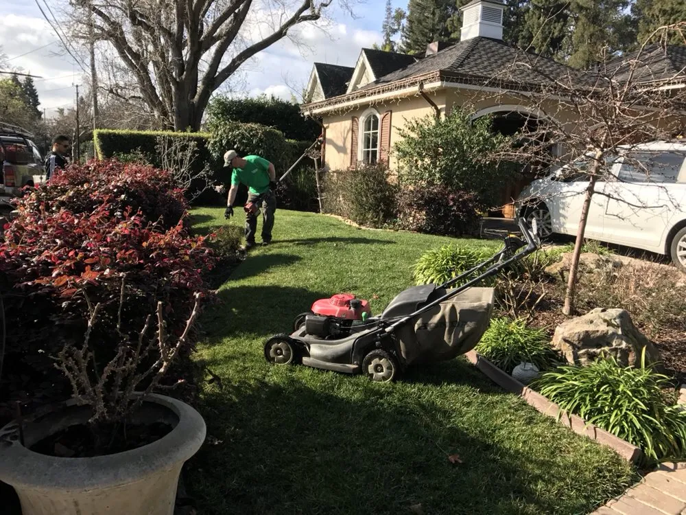 Trusted garden landscaping in Menlo Park, CA - Val's Lawncare