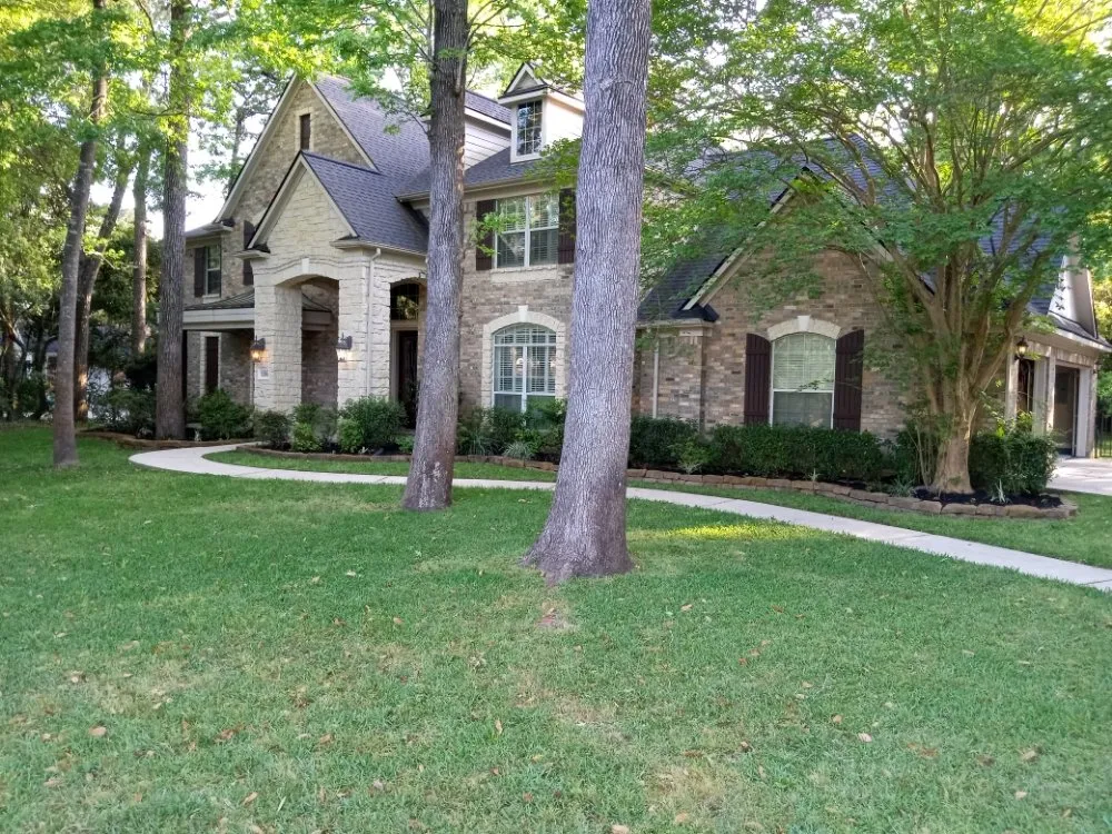 Local garden landscaping experts serving Needville, TX - Value Lawn Care
