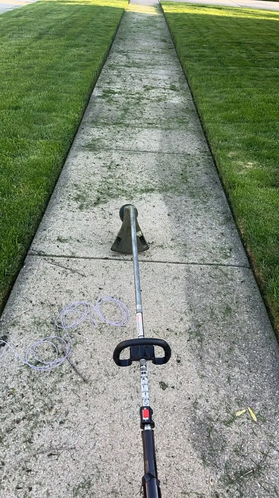 Local yard cleanup service in Bloomington, IL - Van Allen Bros Mowing & Landscaping