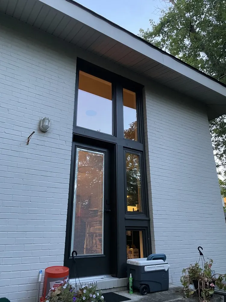 Top-rated yard cleanup service in Prince George's Plaza, MD by Van Guard Windows