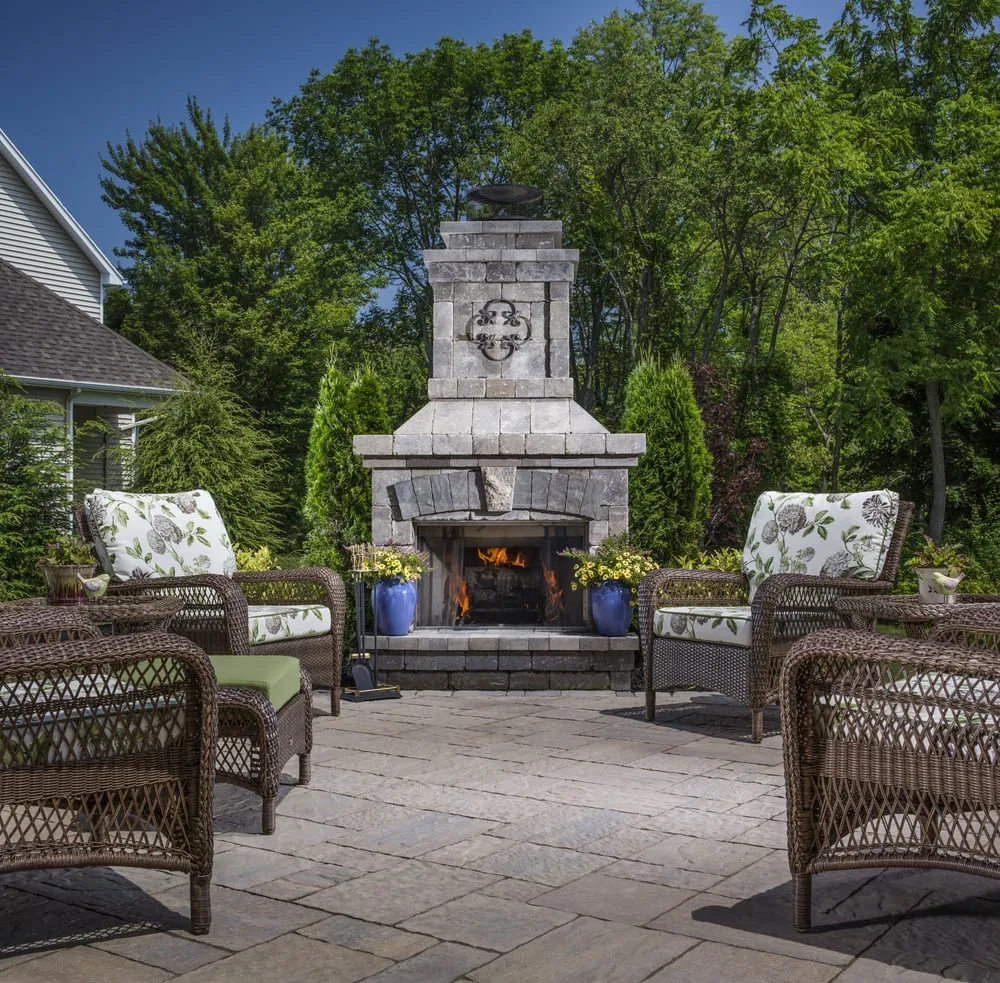 Local lawn care service experts serving Rochester, NY - Van Putte Gardens