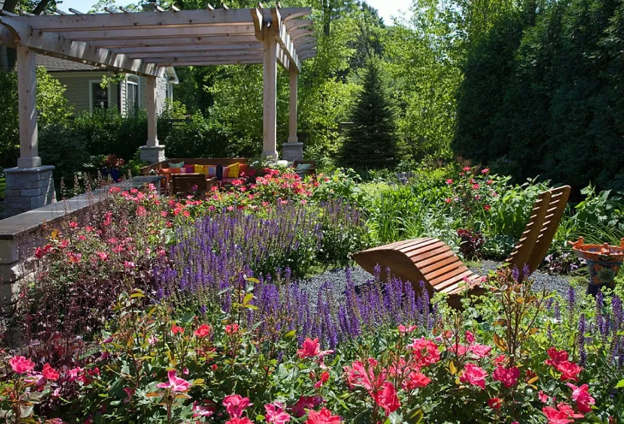 Top-rated residential landscaping for beautiful yards across Wadsworth, IL - Van Zelst